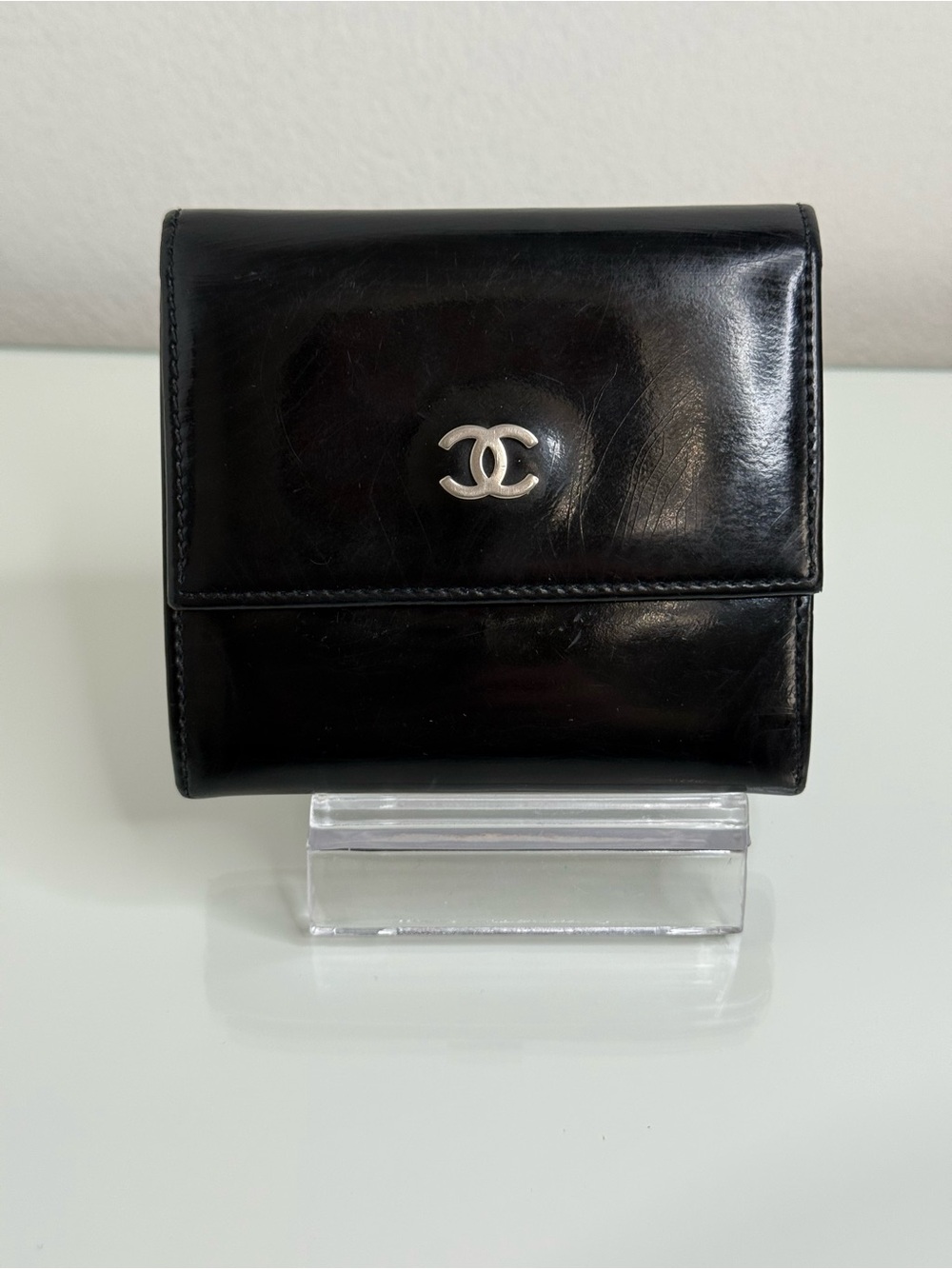 CHANEL Black Patent Leather Compact Wallet with Silver CC Emblem